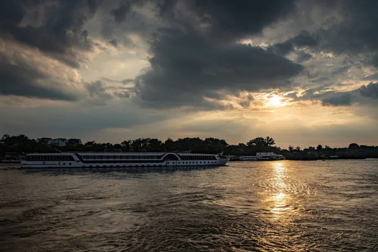 Lady Livingstone Sunset Cruise
