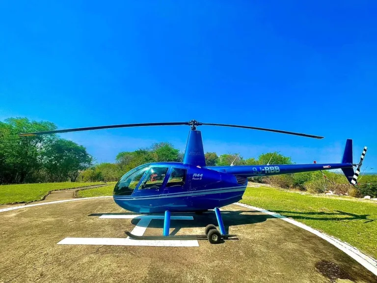 Helicopter Flight over the Falls