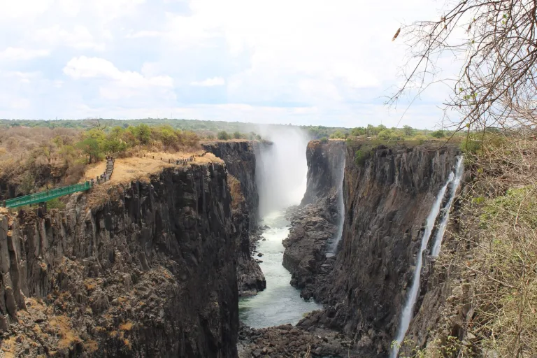 Victoria Falls Guided Tour